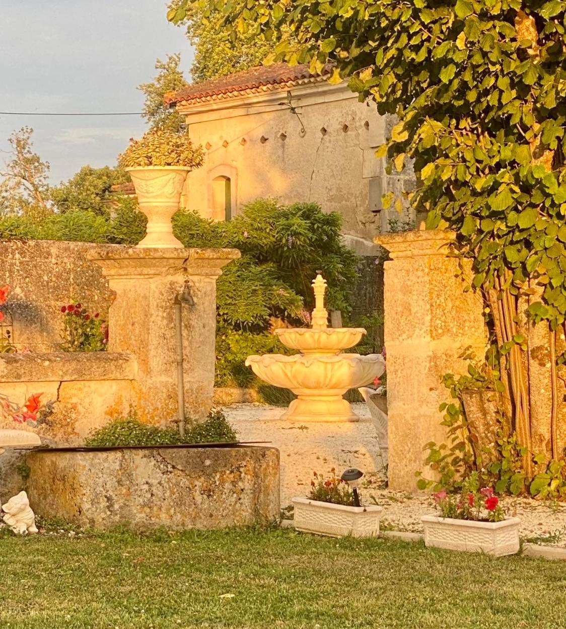 Le Grand Berger Chambres D'Hotes Angeac-Charente Esterno foto